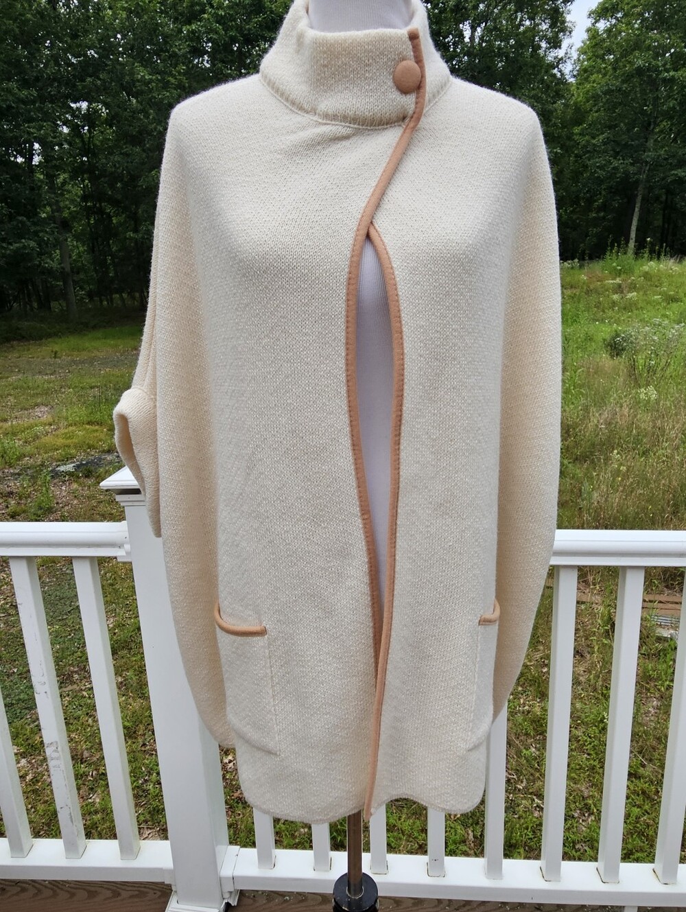 Lauren Conrad One Size Cream & Tan Button-Front Cozy Knit Sweater Cape W/sleeves